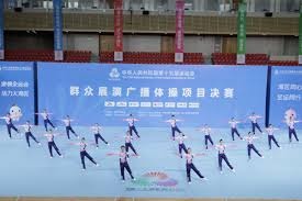 克罗心十字架！鹈鹕新秀费尔斯上脚DIY克罗心主题球鞋